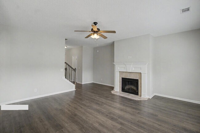 Building Photo - 16 Cassels Ct