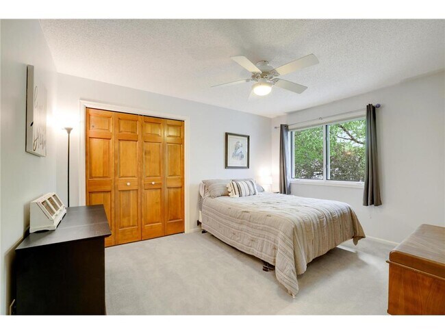 Building Photo - 3757 Bayberry Ln