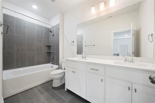 Building Photo - 1351 Hill Country Pl