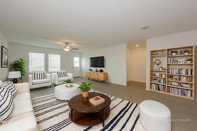 Building Photo - 2737 Ctr Crk Ln