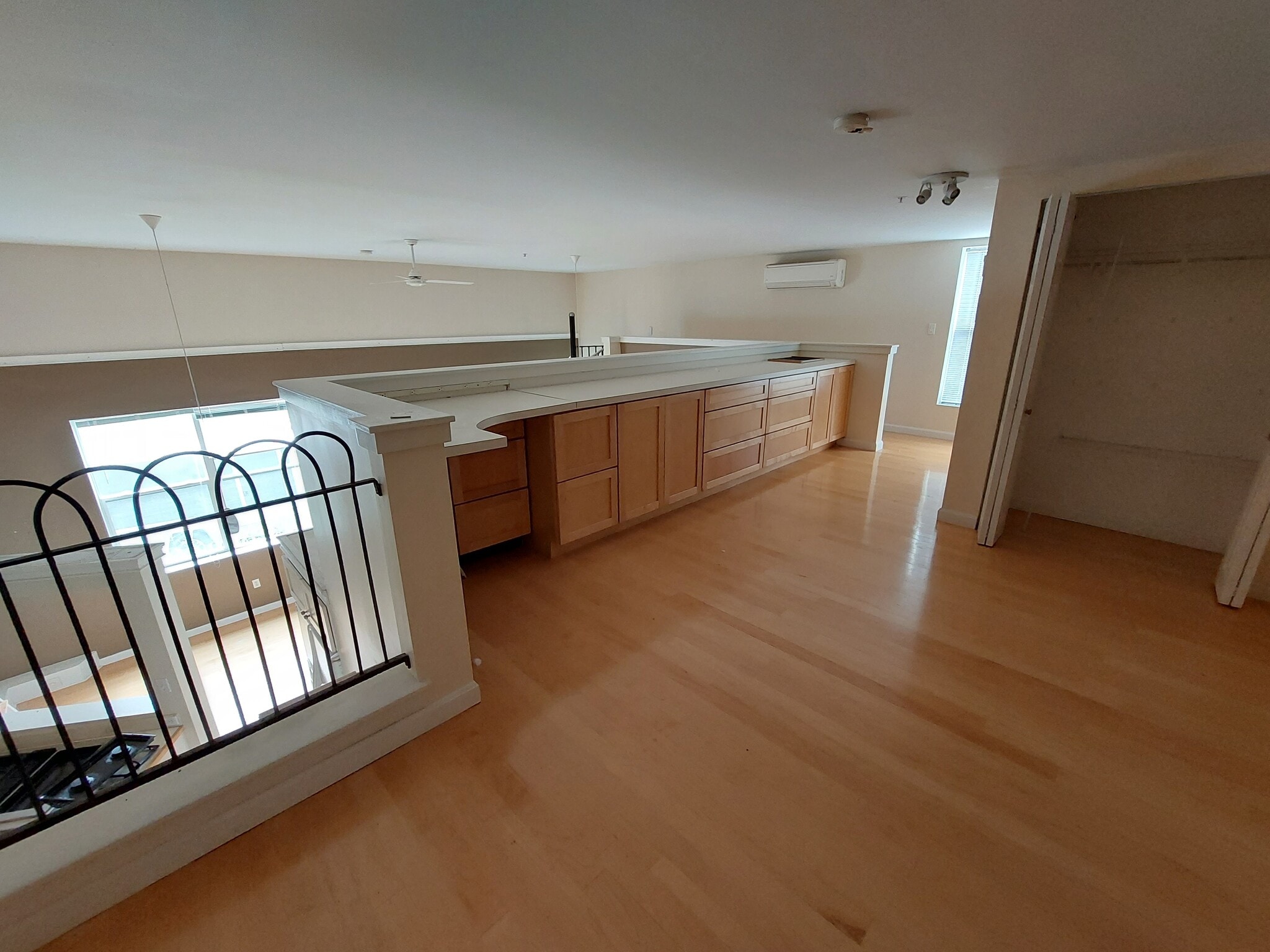 Building Photo - 145 Anderson St