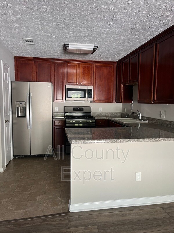 Building Photo - 5480 Mountain Top Pl