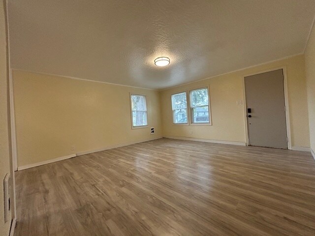 Building Photo - 3109 Delaware St