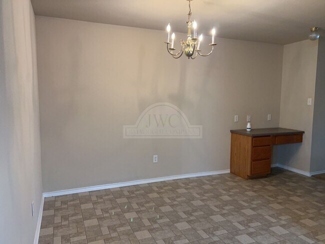 Building Photo - 5106 Lauren Lea Dr