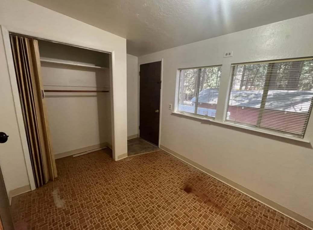 Building Photo - 14737 Wildlife Dr