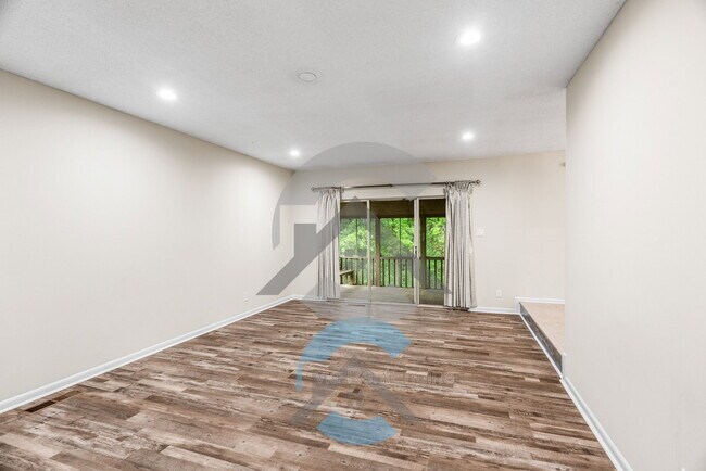 Building Photo - 12533 Rivercrest Dr