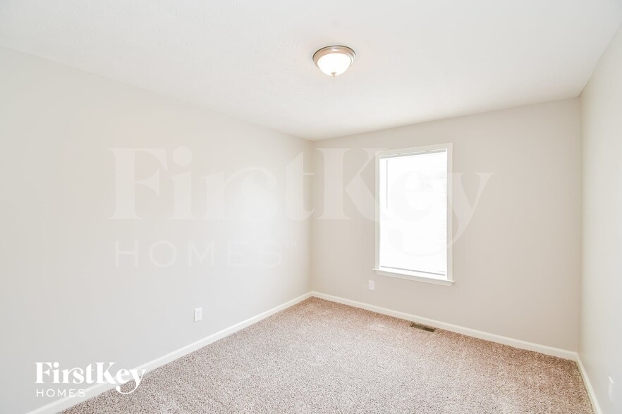 Building Photo - 414 Princeton Dr