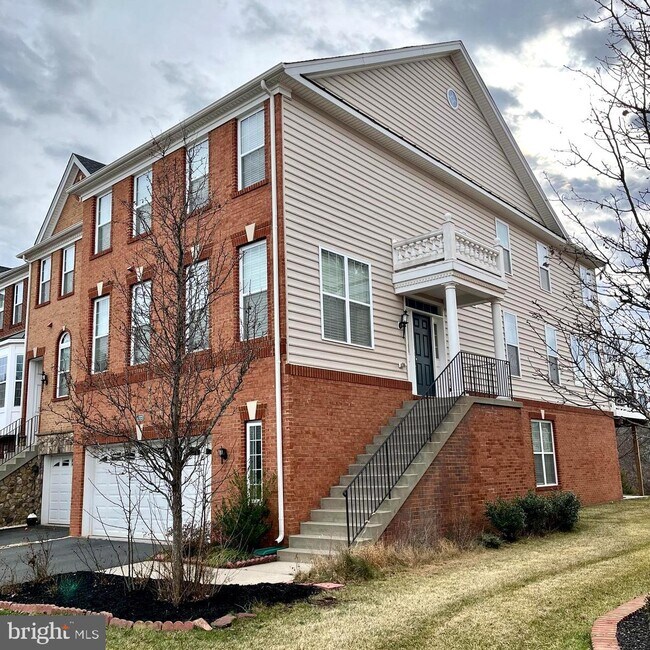 43223 Mitcham Square 43223 Mitcham Square Ashburn VA 20148