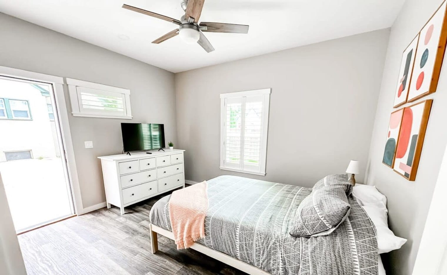 Building Photo - 1800 W Idaho St