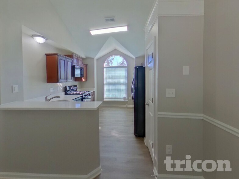 Building Photo - 5704 Ebley Ln