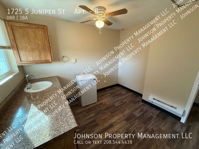 Building Photo - Studio Apartment with Essential Amenities ...