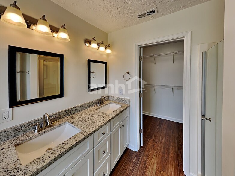 Building Photo - 5138 Jerickia Ct