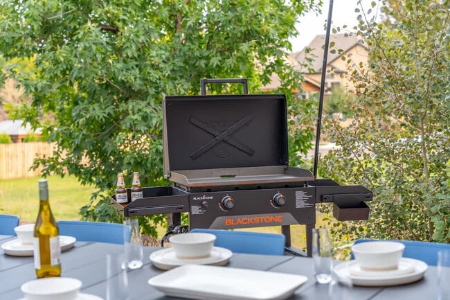 Building Photo - 7208 Secrest Ct