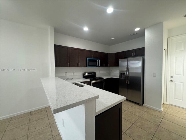 Building Photo - 1415 NW 34th Way