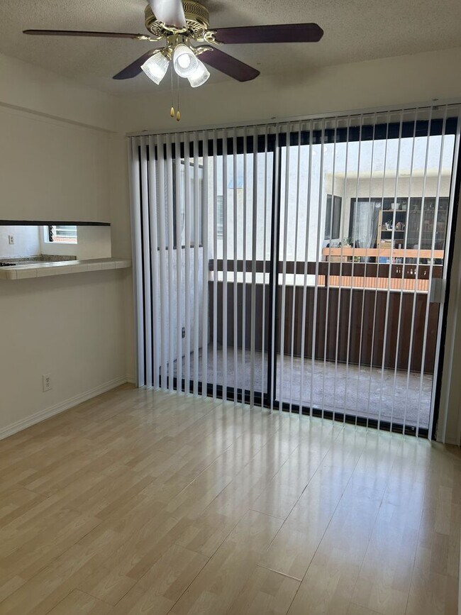 Building Photo - Cozy 3 bedroom Condo in the most desired neighborhood at City of Alhambra