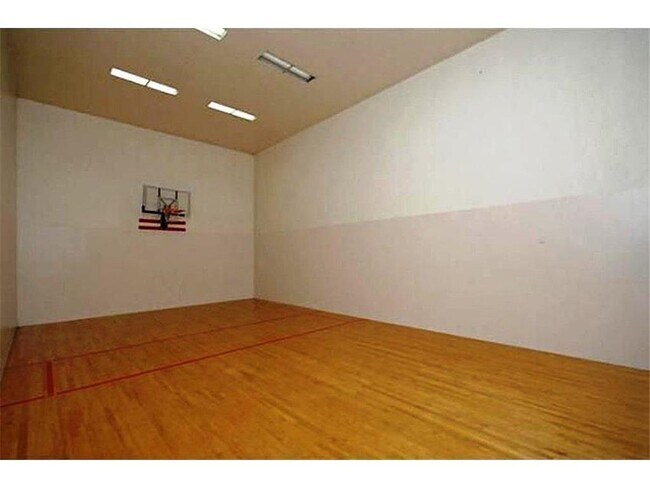 Building Photo - 4407 Wilshire Blvd