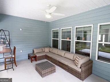 Building Photo - 158 Verano St