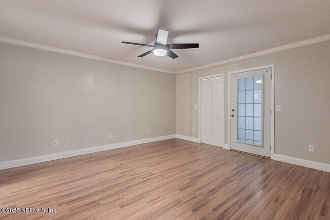 Building Photo - 8330 Cross Timbers Dr W