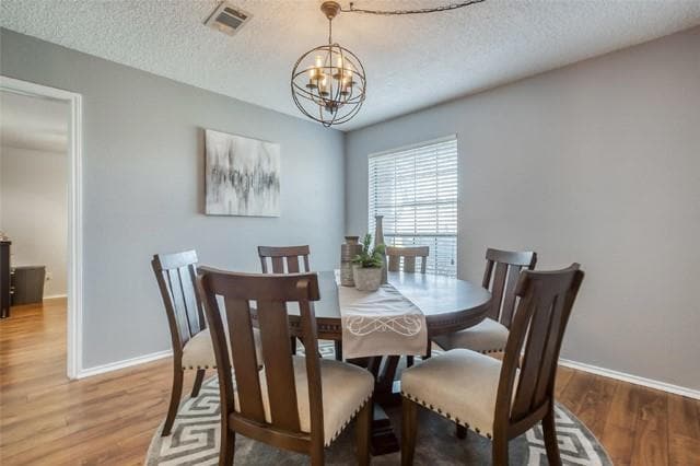 Building Photo - 1113 Oaklawn Ct