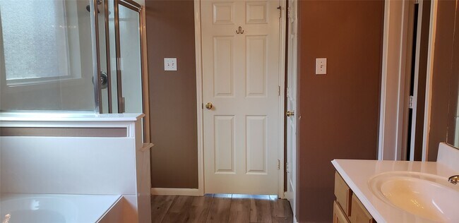 Building Photo - 22106 Bridgestone Oak Dr