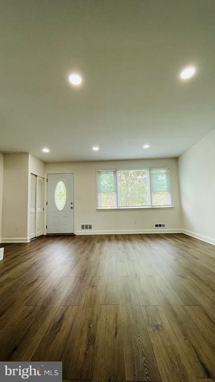 Building Photo - 5015 Wilkens Ave