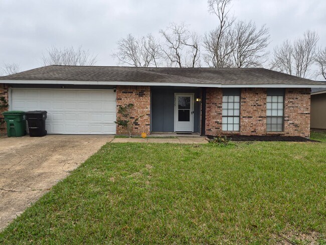 Building Photo - 15735 Munson Ln