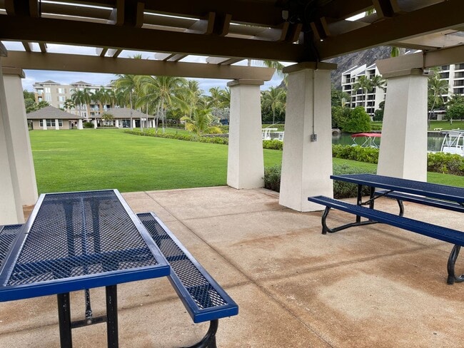Building Photo - 520 Lunalilo Home Rd