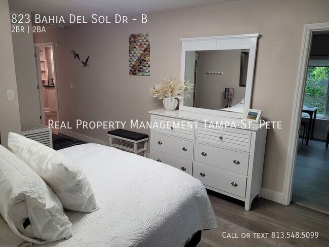 Building Photo - 823 Bahia Del Sol Dr