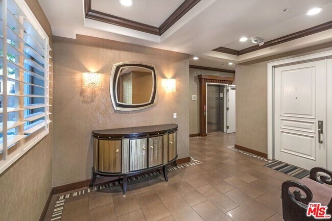 Building Photo - 1316 Amherst Ave