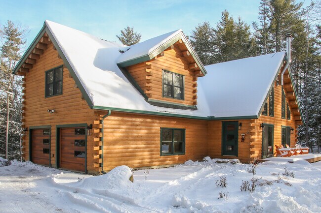 Building Photo - 320 Lakeshore Dr