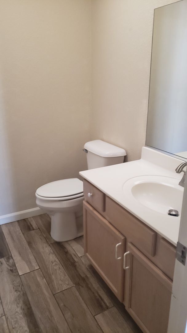Building Photo - 1336 Vaquero Dr