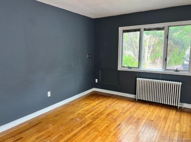 Building Photo - 340 Scudder Ave
