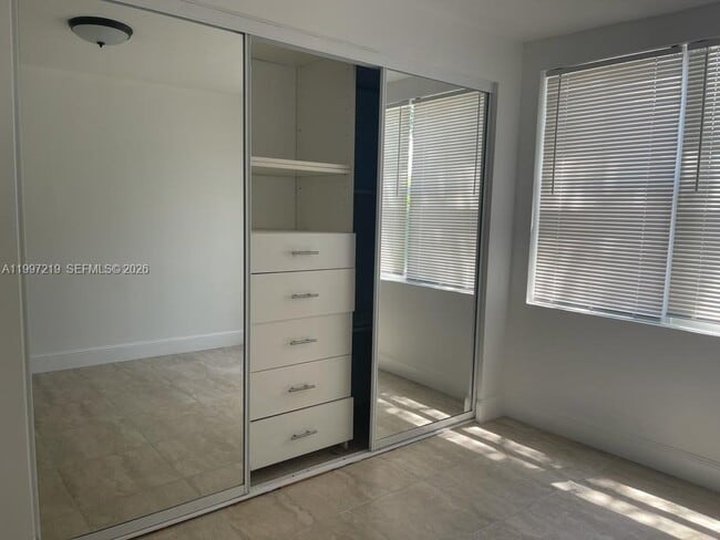 Building Photo - 5800 Taylor St