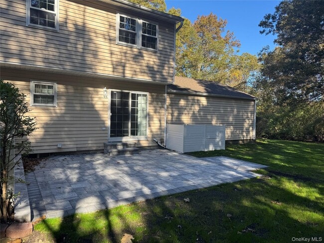 Building Photo - 16 Huntington Commons