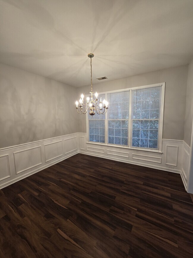 Building Photo - 7803 Harrington Woods Rd