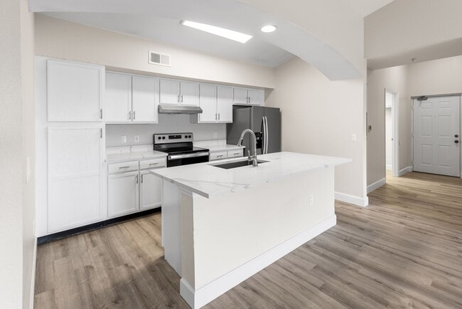 Building Photo - 7960 Preserve Cir