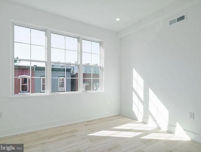 Building Photo - Brand New Luxury Home Brewerytown