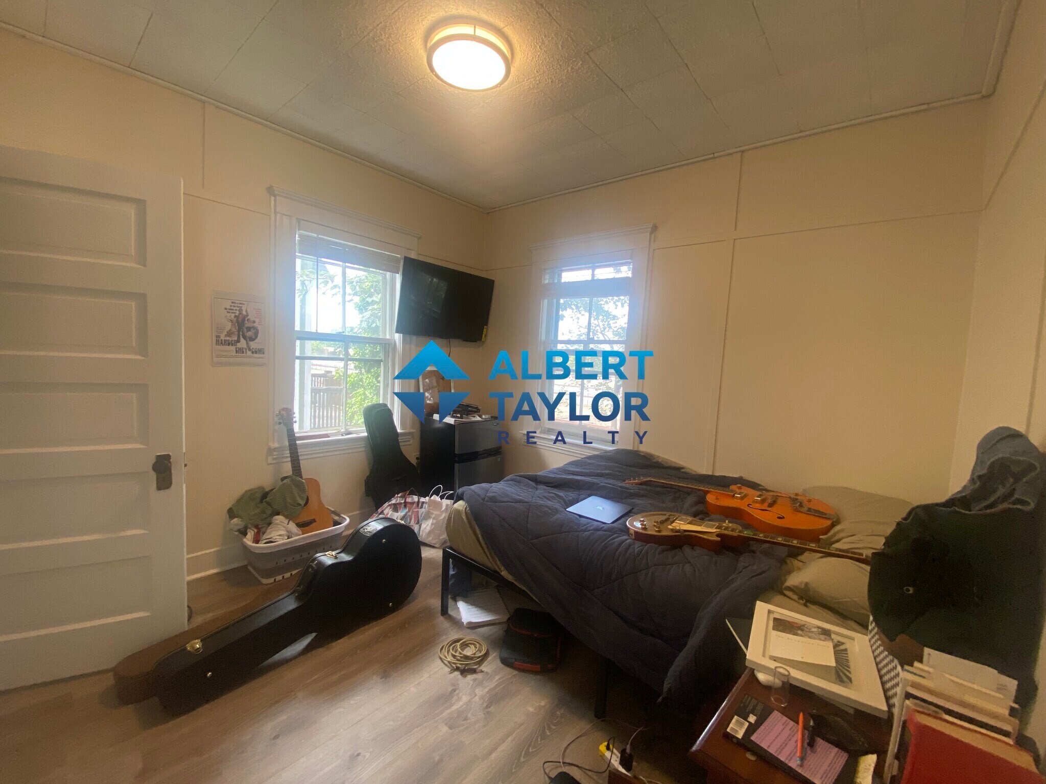 Building Photo - 18 Sawyer Ter