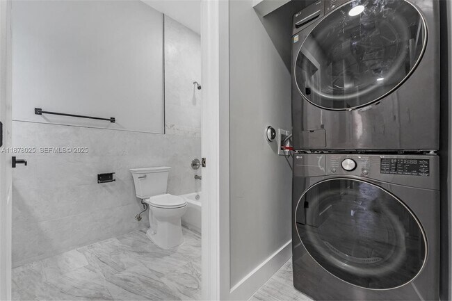 Building Photo - 1962 NW 107th St