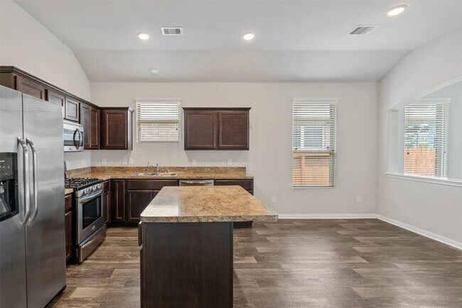 Building Photo - 5126 Chester Springs Ln