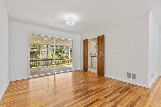 Building Photo - 15 Bonnie Meadow Rd