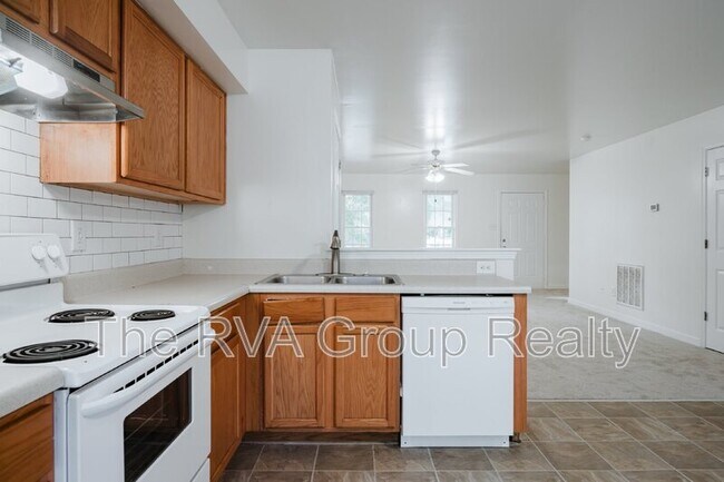 Building Photo - 2909 2nd Ave