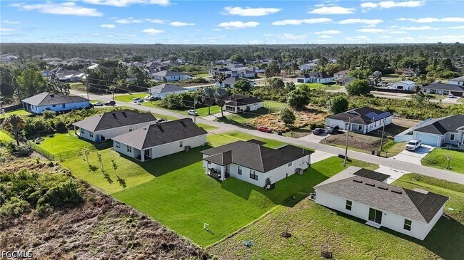 Building Photo - 2608 25th St W