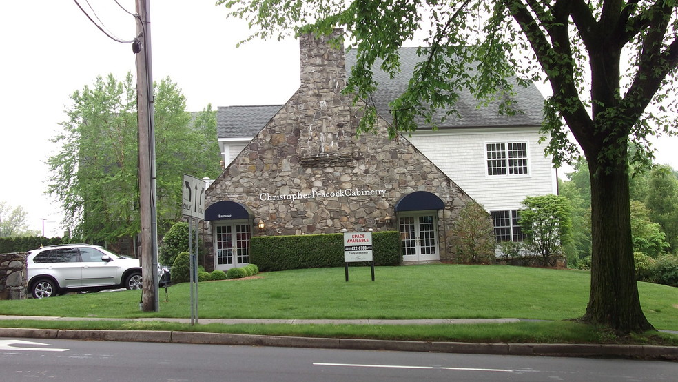 Primary Photo - 2 Dearfield Dr