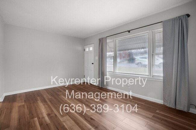 Building Photo - 1045 N New Florissant Rd