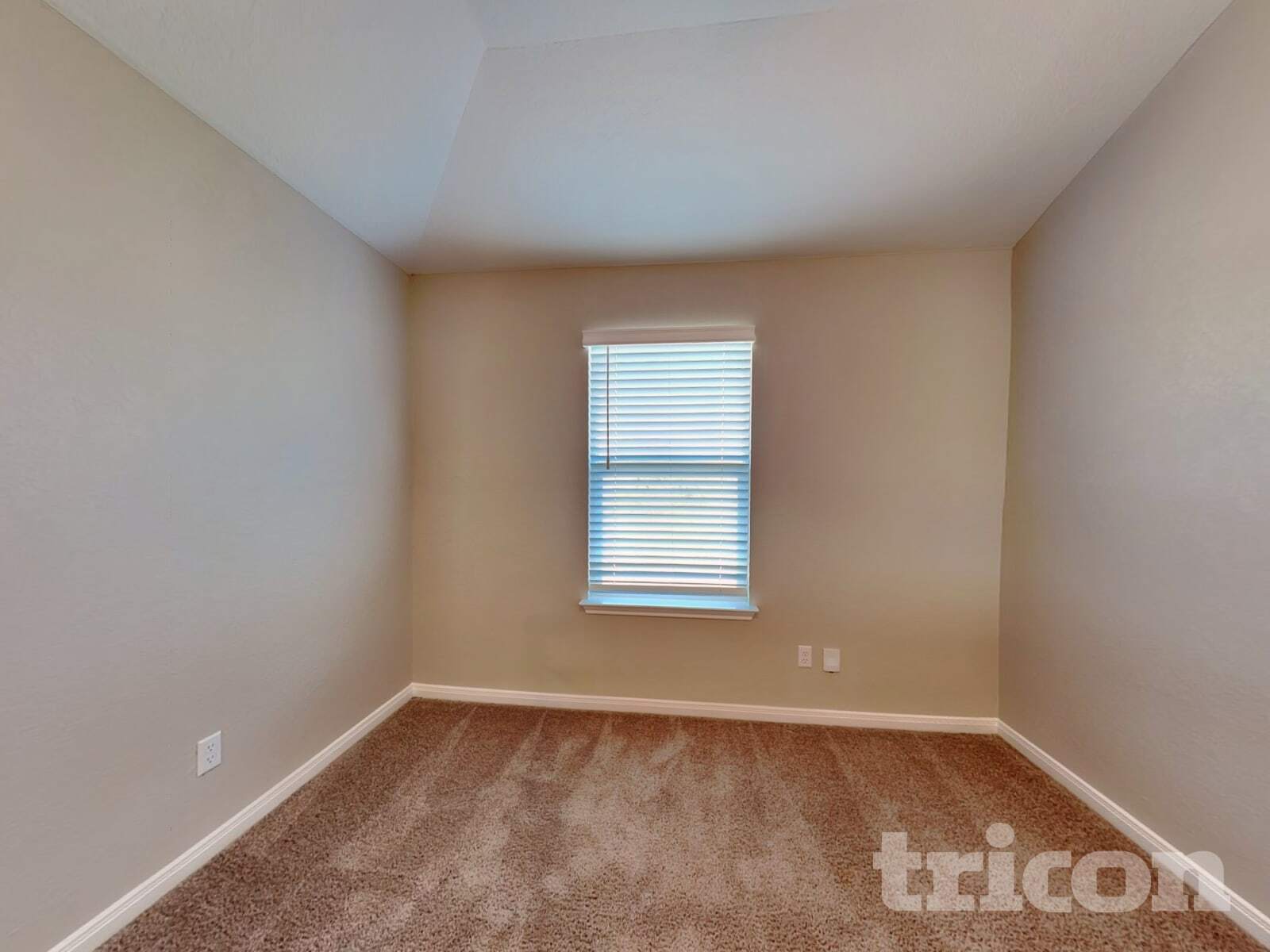 Building Photo - 13547 Emerson Wy