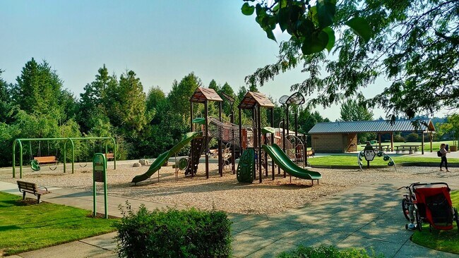 Building Photo - **$1000 OFF FIRST FULL MONTHS RENT**  Gorg...