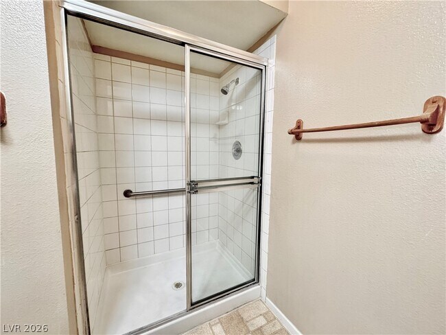 Building Photo - 304 Crosswind Way