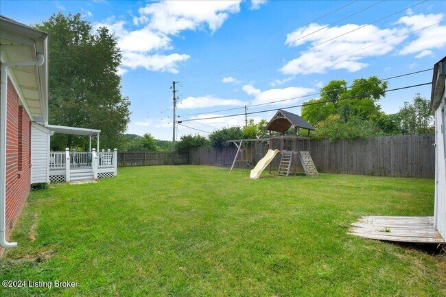Building Photo - 2014 Cherrywood Dr