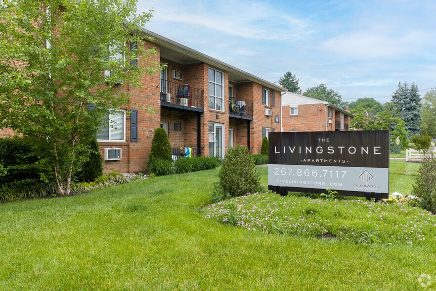 Building Photo - Livingstone Apartment Homes